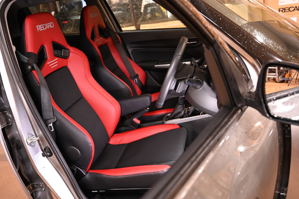 191222_suzuki_swiftsports_recaro_sr7f_asmyokohama.jpg