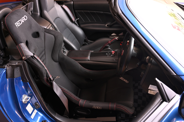 200503_honda_s2000_recaro_rsg_asmlimited_ruby.jpg