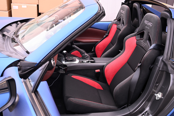 201219_mazda_roadster_recaro_sr7f.jpg