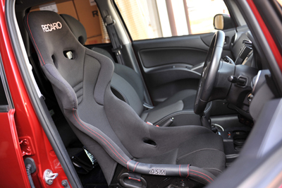 ミツビシ コルト レカロ専門店 ASM -横浜市中区- レカロ(RECARO)シート