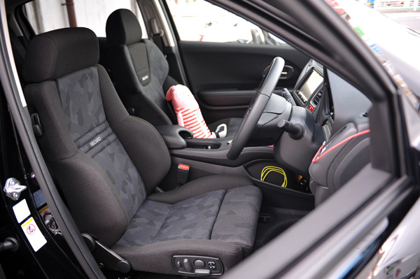 ホンダ ヴェゼル レカロ専門店 ASM -横浜市中区- レカロ(RECARO)シート装着写真・装着例